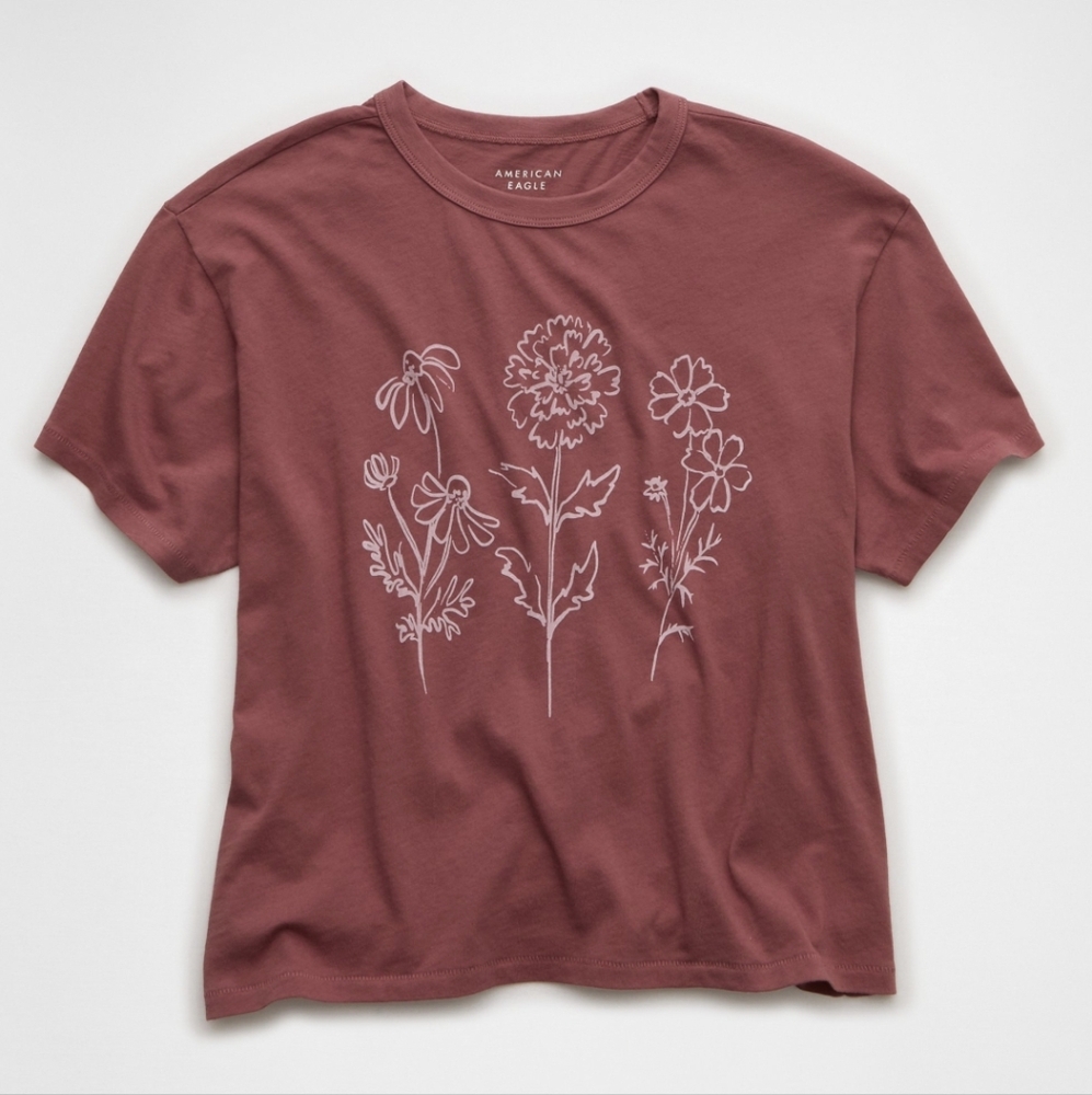 NWT American Eagle Graphic T-shirt Size XS